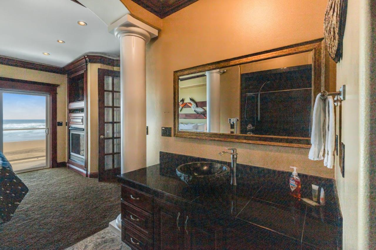 Holiday home Oceanfront Seascape Rockaway Beach